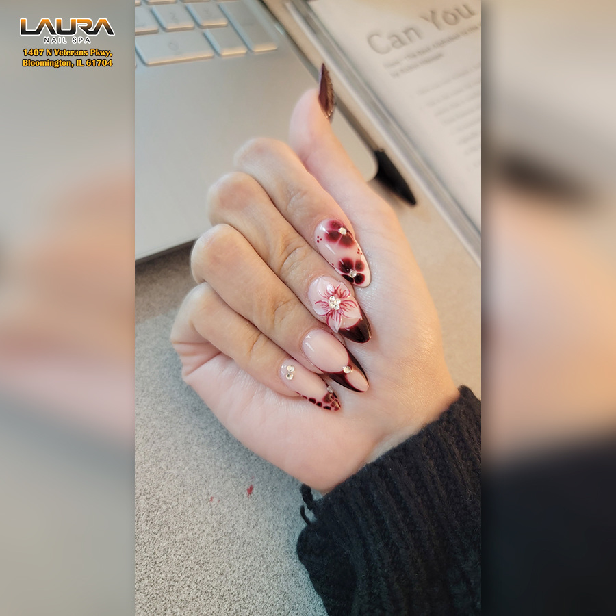 Laura Nail Spa